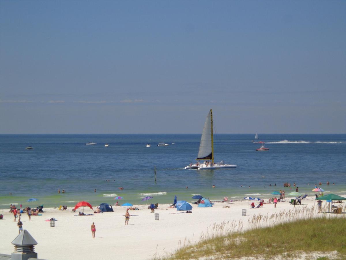 Palm Pavilion Clearwater Beach